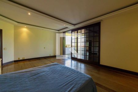 Casa de condomínio à venda com 900m², 6 quartos e 3 vagasSuíte 3