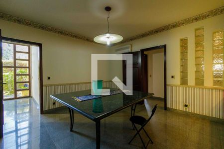 Casa de condomínio à venda com 900m², 6 quartos e 3 vagasCopa