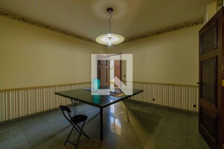 Casa de condomínio à venda com 900m², 6 quartos e 3 vagasCopa