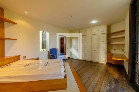 Casa de condomínio à venda com 900m², 6 quartos e 3 vagasSuíte 5