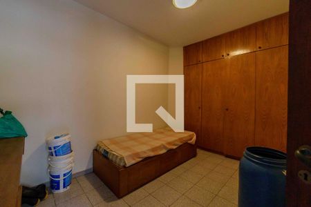 Casa de condomínio à venda com 900m², 6 quartos e 3 vagasQuarto de Serviço 1