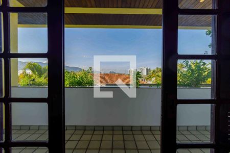 Casa de condomínio à venda com 900m², 6 quartos e 3 vagasSuíte 2 Varanda