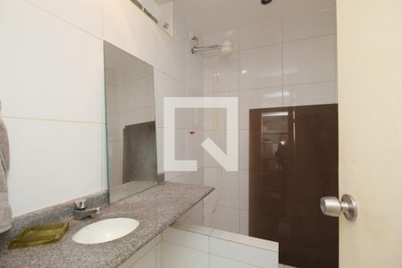 Casa para alugar com 400m², 10 quartos e 8 vagas Casa para alugar com 400m², 10 quartos e 8 vagasBanheiro
