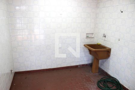 Casa à venda com 250m², 3 quartos e 1 vagaÁrea de Serviço