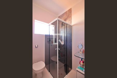 Casa à venda com 250m², 3 quartos e 2 vagasSuíte 2 Banheiro 