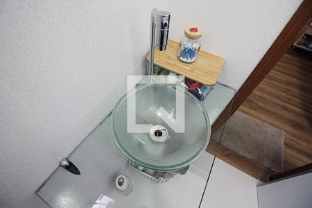 Casa à venda com 250m², 3 quartos e 2 vagasSuíte 1 Banheiro 