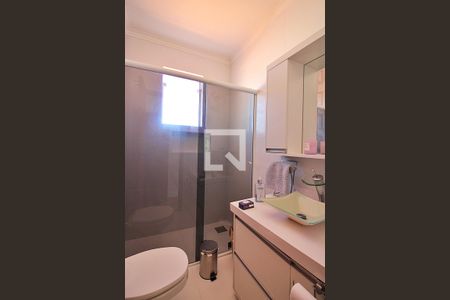 Casa à venda com 250m², 3 quartos e 2 vagasSuíte 3 Banheiro 