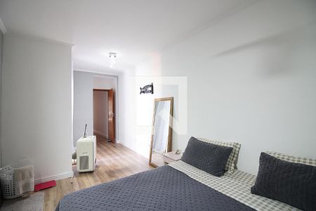 Casa à venda com 250m², 3 quartos e 2 vagasSuíte 1