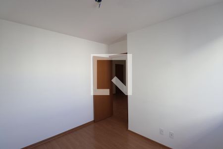 Quarto 2 de apartamento para alugar com 2 quartos, 44m² em Vila Lage, São Gonçalo