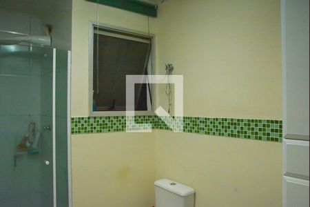 Apartamento à venda com 62m², 2 quartos e 1 vaga Apartamento à venda com 62m², 2 quartos e 1 vagaBanheiro