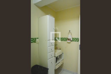 Apartamento à venda com 62m², 2 quartos e 1 vaga Apartamento à venda com 62m², 2 quartos e 1 vagaBanheiro