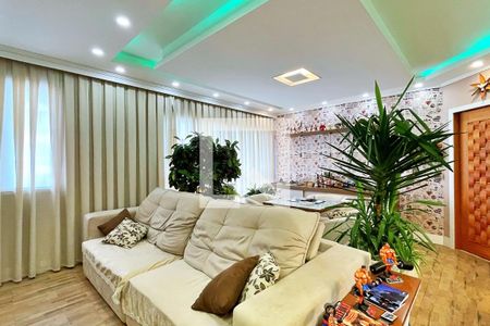 Apartamento à venda com 110m², 2 quartos e 2 vagasSala