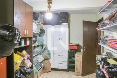 Casa à venda com 150m², 8 quartos e 2 vagasEscritório