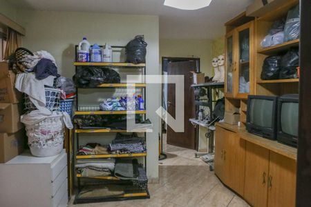 Casa à venda com 150m², 8 quartos e 2 vagasEscritório