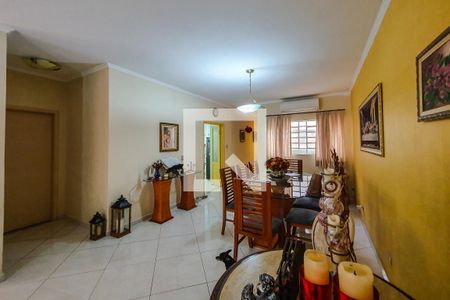 Casa à venda com 325m², 4 quartos e 6 vagas Casa à venda com 325m², 4 quartos e 6 vagassala