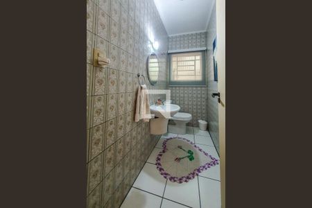 Casa à venda com 325m², 4 quartos e 6 vagas Casa à venda com 325m², 4 quartos e 6 vagaslavabo