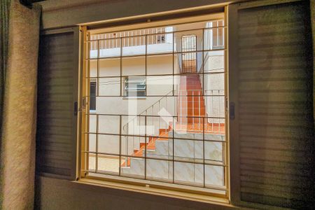 Casa à venda com 325m², 4 quartos e 6 vagas Casa à venda com 325m², 4 quartos e 6 vagasQuarto 1 suite