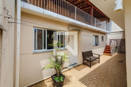 Casa à venda com 325m², 4 quartos e 6 vagas Casa à venda com 325m², 4 quartos e 6 vagasquintal