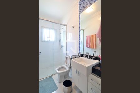 Casa à venda com 198m², 3 quartos e 4 vagasSuíte 3 - Banheiro