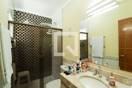 Casa à venda com 140m², 3 quartos e 2 vagasBanheiro da Suíte