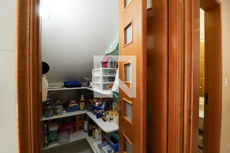 Casa à venda com 140m², 3 quartos e 2 vagasDespensa