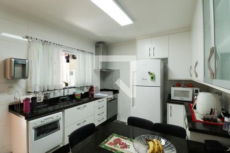 Casa à venda com 140m², 3 quartos e 2 vagasCozinha