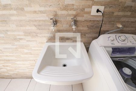 Casa à venda com 140m², 3 quartos e 2 vagasChurrasqueira e Área de Serviço