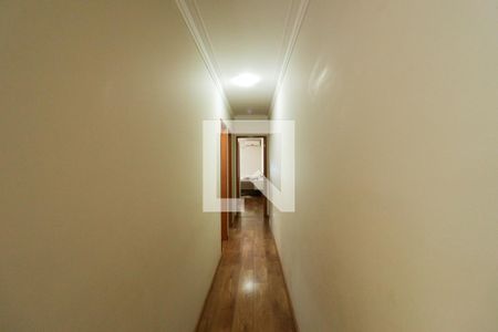 Casa à venda com 140m², 3 quartos e 2 vagasCorredor