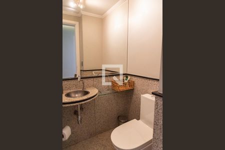 Apartamento à venda com 220m², 4 quartos e 3 vagas Apartamento à venda com 220m², 4 quartos e 3 vagasLavabo