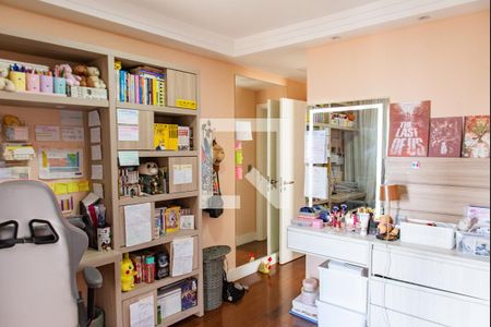 Apartamento à venda com 220m², 4 quartos e 3 vagas Apartamento à venda com 220m², 4 quartos e 3 vagasSuíte 2