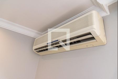 Apartamento à venda com 220m², 4 quartos e 3 vagas Apartamento à venda com 220m², 4 quartos e 3 vagasSala piso superior