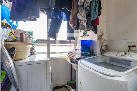 Apartamento à venda com 71m², 3 quartos e 1 vagaÁrea de Serviço