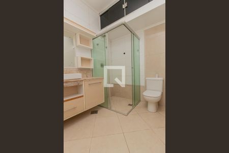 Casa à venda com 300m², 5 quartos e 2 vagas Casa à venda com 300m², 5 quartos e 2 vagasBanheiro Social