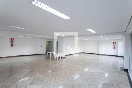 Apartamento à venda com 202m², 3 quartos e 3 vagas Apartamento à venda com 202m², 3 quartos e 3 vagasÁrea comum - Salão de festas