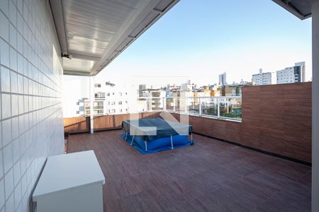 Apartamento à venda com 202m², 3 quartos e 3 vagas Apartamento à venda com 202m², 3 quartos e 3 vagasCobertura