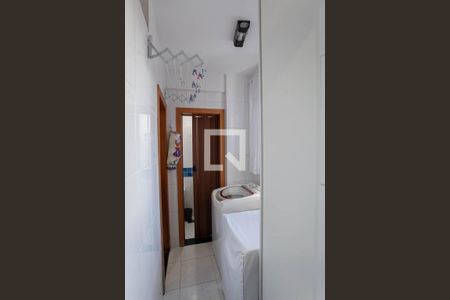 Apartamento à venda com 202m², 3 quartos e 3 vagas Apartamento à venda com 202m², 3 quartos e 3 vagasÁrea de serviço