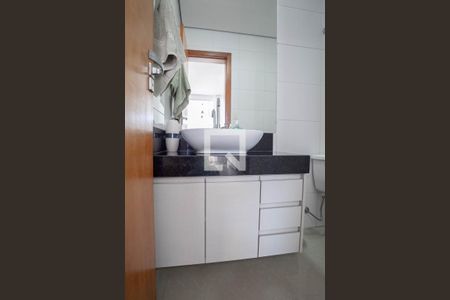 Apartamento à venda com 202m², 3 quartos e 3 vagas Apartamento à venda com 202m², 3 quartos e 3 vagasCobertura - Lavabo