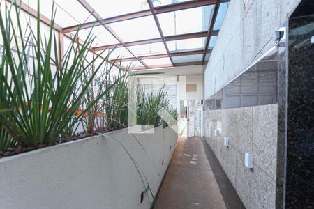 Apartamento à venda com 202m², 3 quartos e 3 vagas Apartamento à venda com 202m², 3 quartos e 3 vagasEntrada