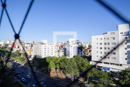 Apartamento à venda com 202m², 3 quartos e 3 vagas Apartamento à venda com 202m², 3 quartos e 3 vagasVista da varanda da sala