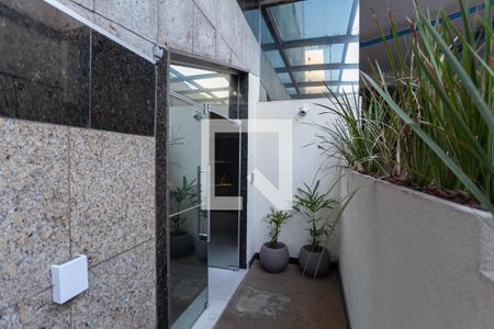 Apartamento à venda com 202m², 3 quartos e 3 vagas Apartamento à venda com 202m², 3 quartos e 3 vagasEntrada