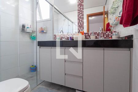 Apartamento à venda com 202m², 3 quartos e 3 vagas Apartamento à venda com 202m², 3 quartos e 3 vagasBanheiro da suíte