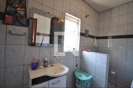 Casa à venda com 200m², 3 quartos e 2 vagasBanheiro da Suíte 1