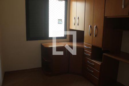 Quarto de apartamento para alugar com 3 quartos, 65m² em Jardim das Flores, São Paulo