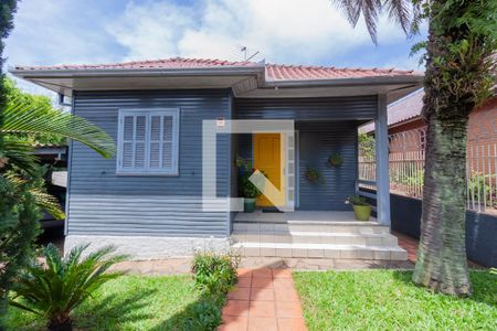 Casa à venda com 125m², 3 quartos e 3 vagas Casa à venda com 125m², 3 quartos e 3 vagasFachada