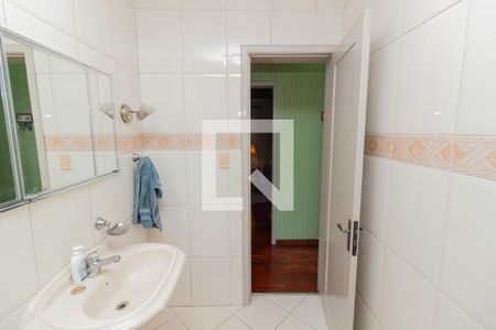 Casa à venda com 125m², 3 quartos e 3 vagas Casa à venda com 125m², 3 quartos e 3 vagasBanheiro