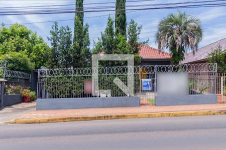 Casa à venda com 125m², 3 quartos e 3 vagas Casa à venda com 125m², 3 quartos e 3 vagasFachada