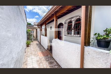 Casa à venda com 400m², 6 quartos e 2 vagas Casa à venda com 400m², 6 quartos e 2 vagasCorredor