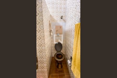 Casa à venda com 400m², 6 quartos e 2 vagas Casa à venda com 400m², 6 quartos e 2 vagasCasa 2 - Banheiro