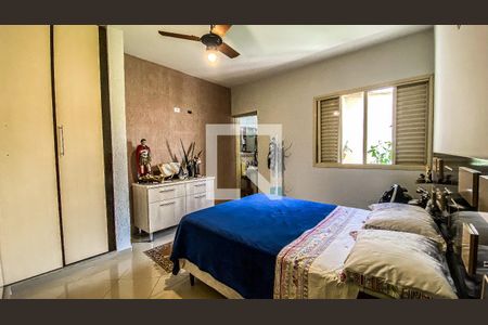 Casa à venda com 400m², 6 quartos e 2 vagas Casa à venda com 400m², 6 quartos e 2 vagasCasa 3 - Suite