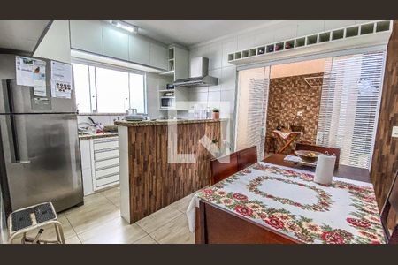 Casa à venda com 400m², 6 quartos e 2 vagas Casa à venda com 400m², 6 quartos e 2 vagasCasa 3 - Cozinha
